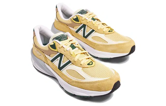 New Balance NB 990 V6