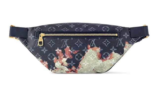 LOUIS VUITTON Discovery