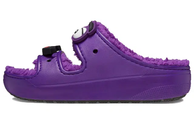 x Crocs