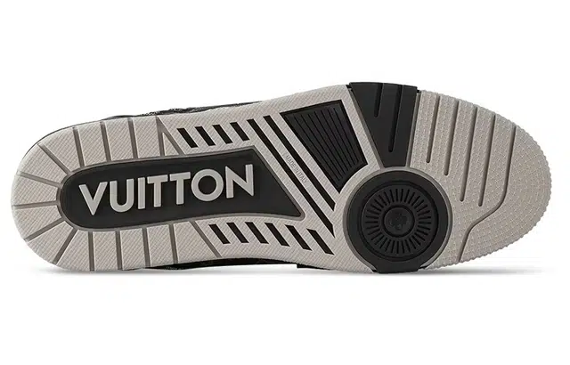 Louis Vuitton Trainer Black