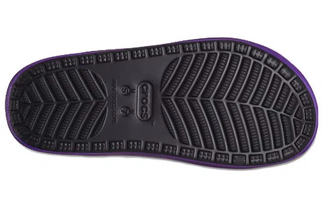 x Crocs
