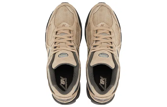 New Balance 2002R Taupe