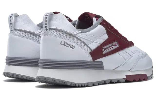 Reebok LX2200