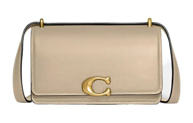 COACH Bandit 18 Logo