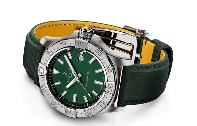 BREITLING 300 42mm A17328101L1X1