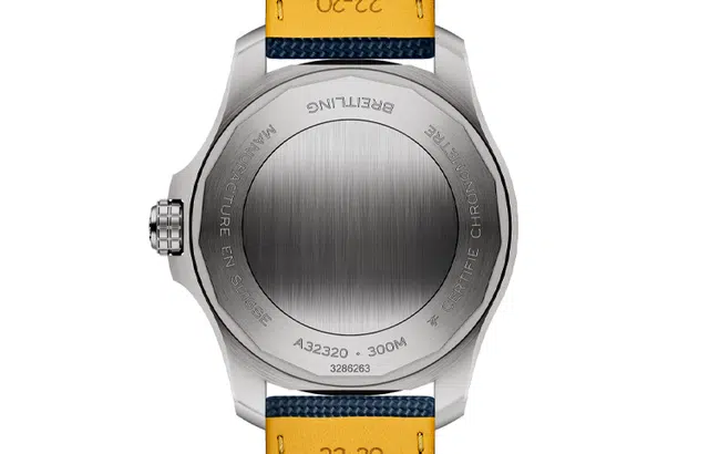 BREITLING 300 44mm A32320101C1X1