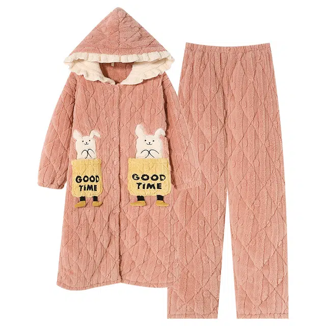 可人儿 珊瑚绒三层夹棉长款睡衣睡裤 加绒加厚保暖 可爱小兔子连帽字母睡袍  简约可外穿 家居套装 秋冬季 女款橘粉色