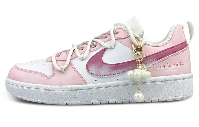 Nike Court Borough Low 2