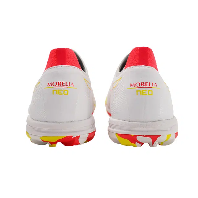 Mizuno Morelia Neo