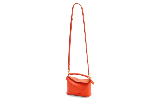 LOEWE Puzzle 24