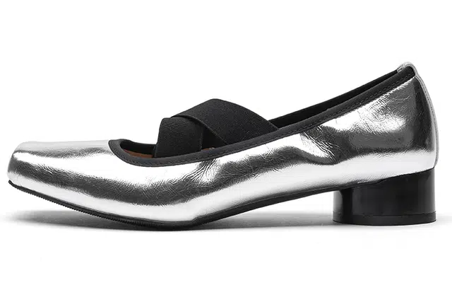TOOMANYSHOES