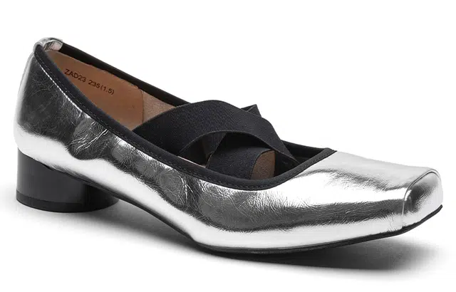 TOOMANYSHOES