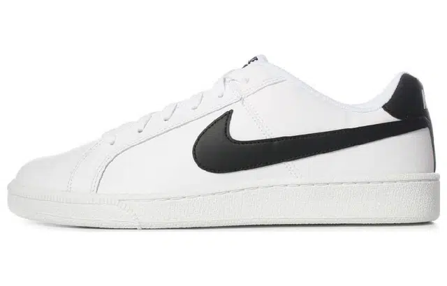 Nike Court Royale