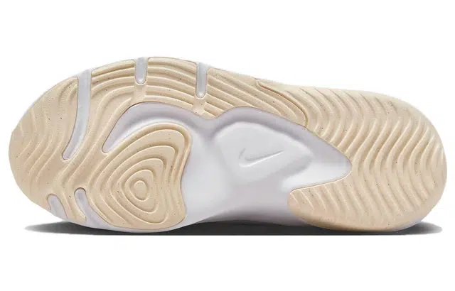 Nike Legend Essential 3