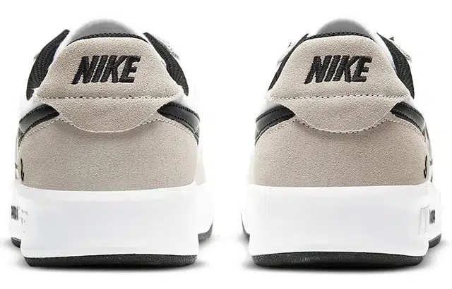 Nike SB Adversary