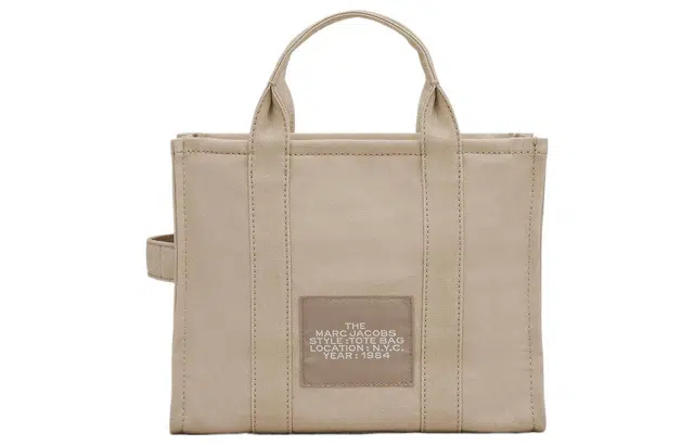 MARC JACOBS Traveler Tote