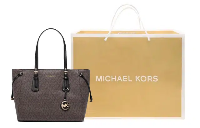 MICHAEL KORS MK Voyager Tote