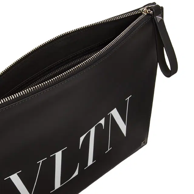 Valentino Garavani VLTN