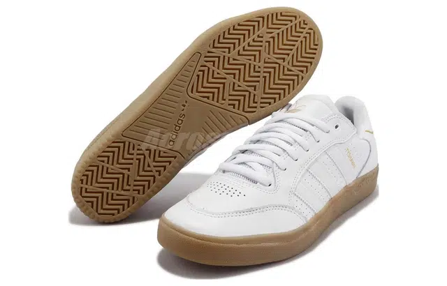 adidas originals Tyshawn