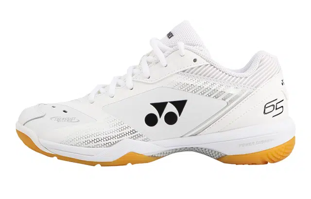 YONEX