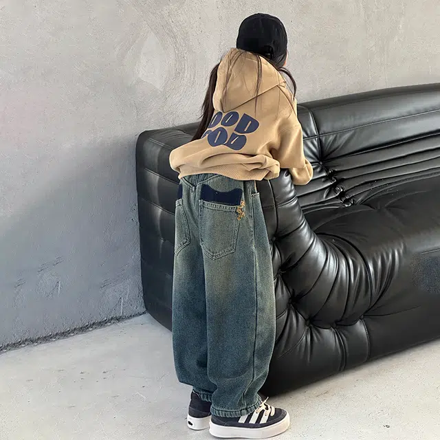 2023