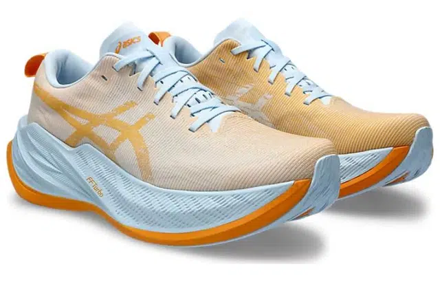Asics Superblast
