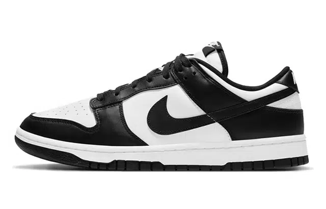 Nike Dunk Low "Panda"