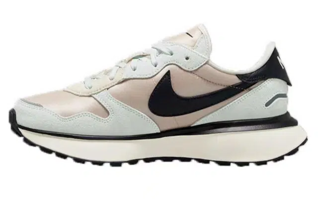 Nike Phoenix Waffle