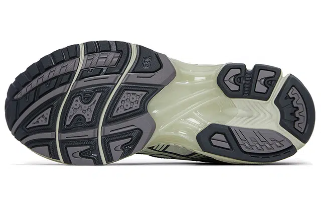 Asics Gel-Kayano 14