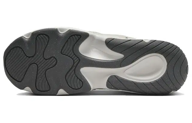 Nike Tech Hera