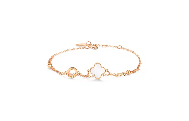 HOLLY RYAN 18k