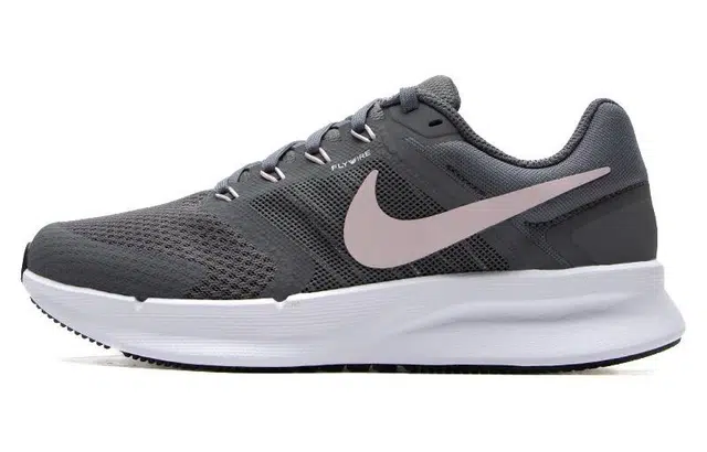 Nike Run Swift 3