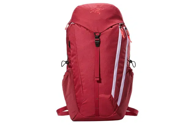 Arcteryx Mantis 20L Logo
