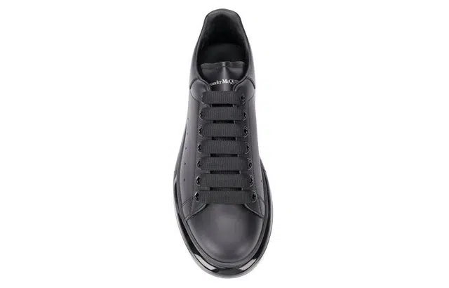 Alexander McQueen Low Top Sneakers Black