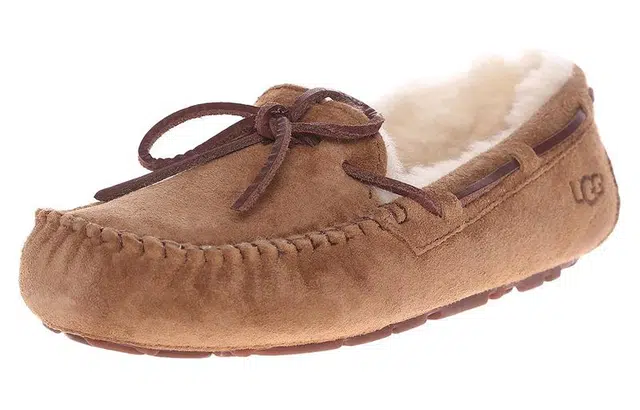UGG DAKOTA Slipper