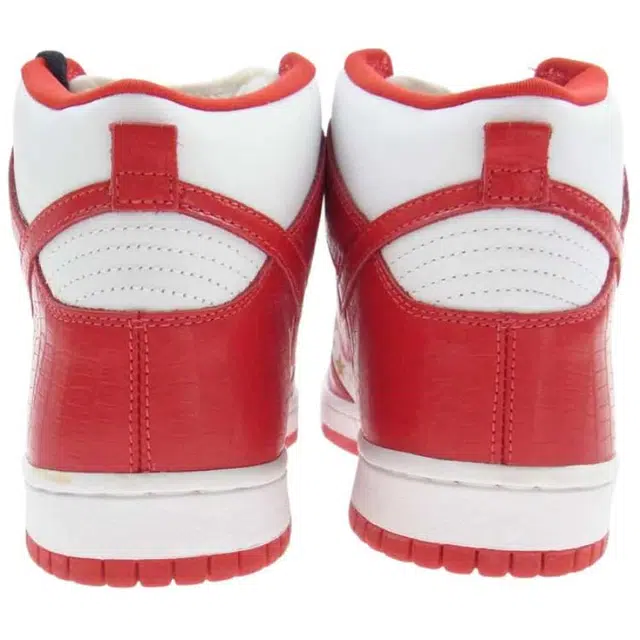 Supreme x Nike Dunk SB Pro SB