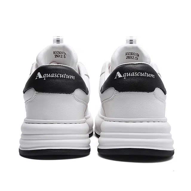 AQUASCUTUM