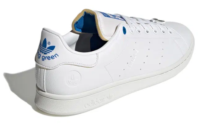 WALL-E x adidas originals StanSmith Wall-E And Eve