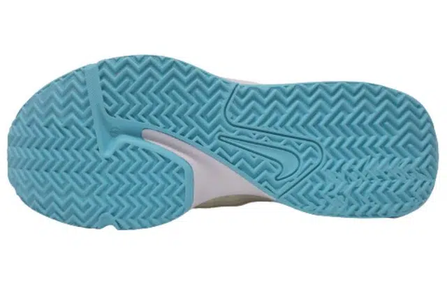 Nike Witness 6