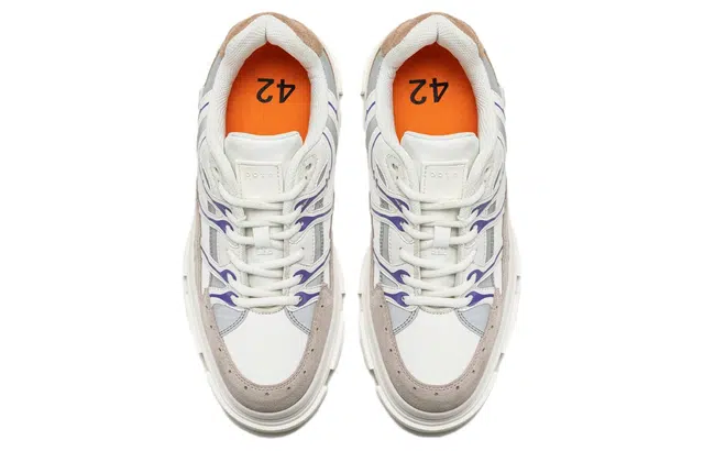 both Gao Eva RUNNER