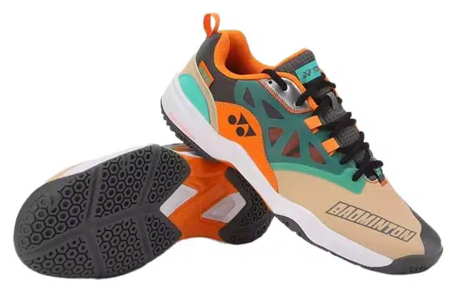 YONEX