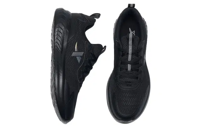 特步 行云 减震回弹轻便 减震防滑耐磨透气 低帮 跑步鞋 男款 黑色