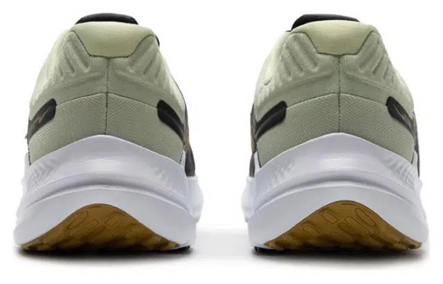 Nike Quest 5