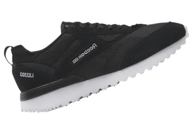 Reebok LX2200
