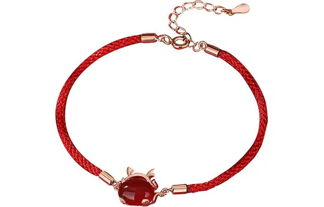 希遇 抱抱龙 新中式简约轻奢高级感 玛瑙 玉石手链 女款