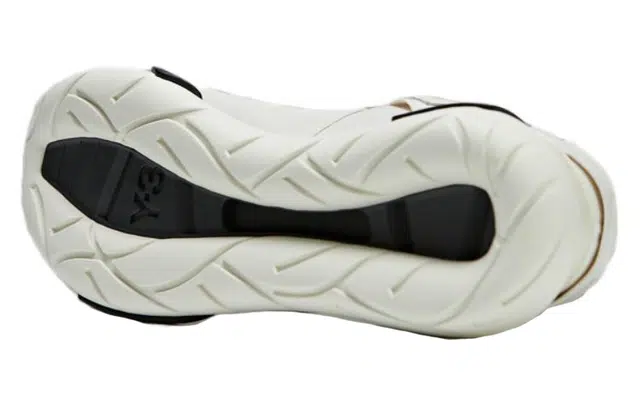 Y-3 Qasa
