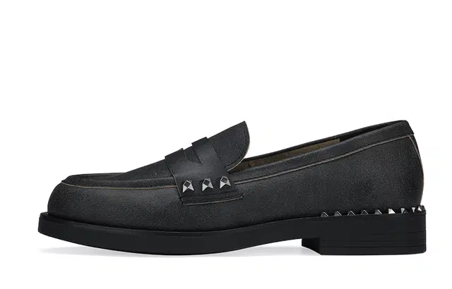 ASH2024WHISPER STUDS