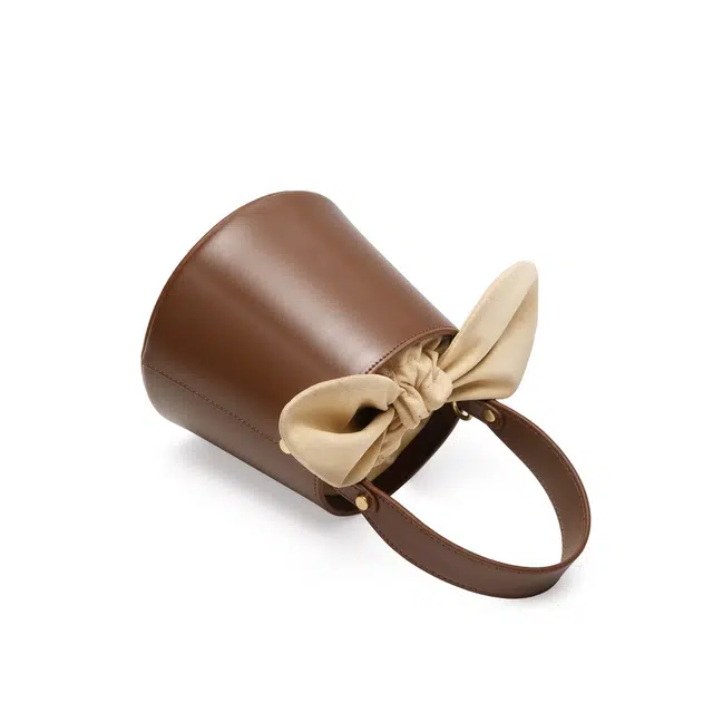 西木汀 小众设计师品牌 牛皮 水桶包单肩斜挎包手提包 小号 女款 咖啡色/黑色