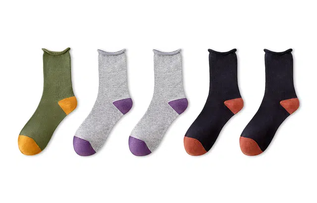 洛·恋 简约纯色高弹堆堆袜柔软亲肤卷边高帮高筒袜 女款