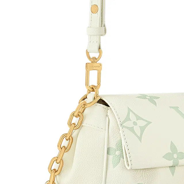 LOUIS VUITTON Favorite